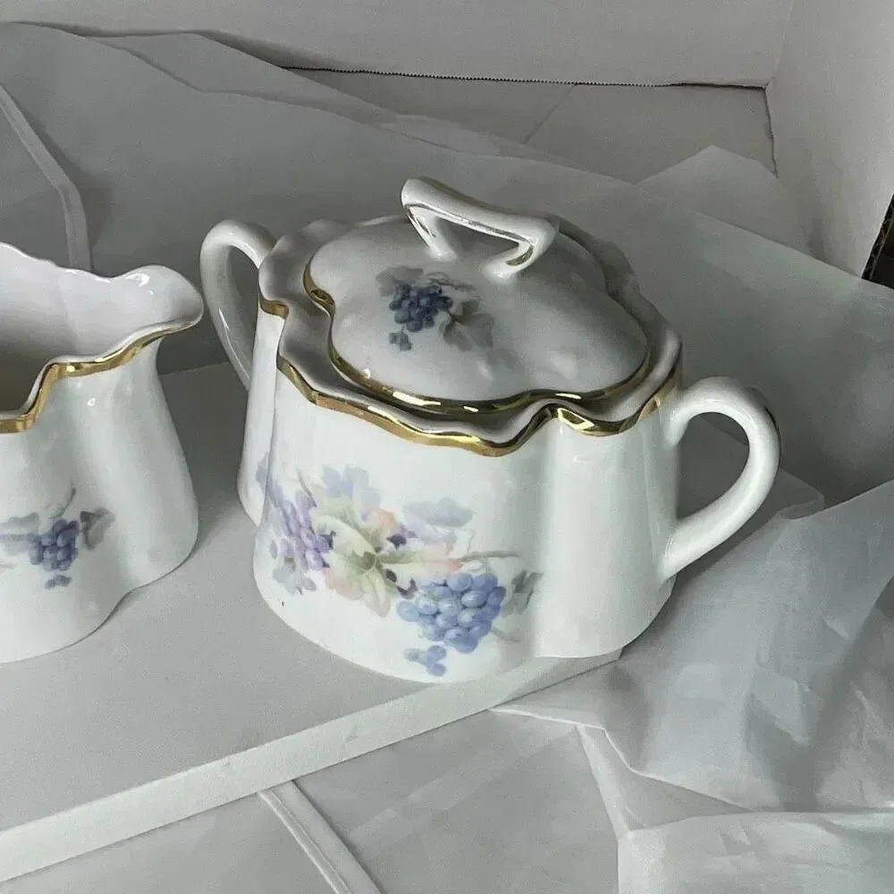 VTG Z.S.& Co Bavaria porcelain creamer and lidded sugar bowl set.